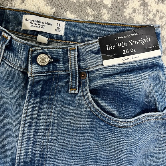 Abercrombie and Fitch the 90s straight ultra high-rise jeans - Picture 4 of 4